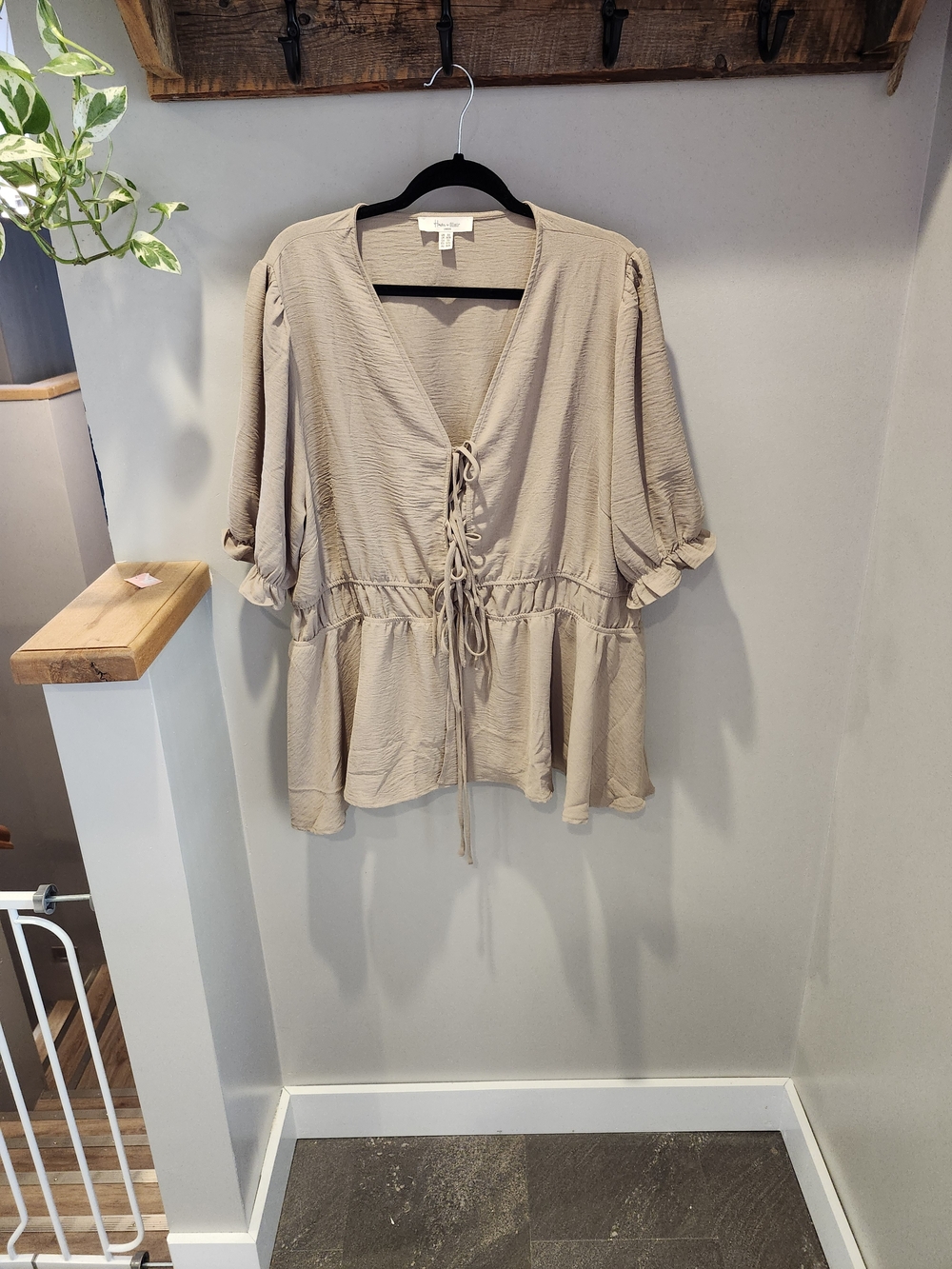 Women's 3x Tie-Front Peplum Top - Beige